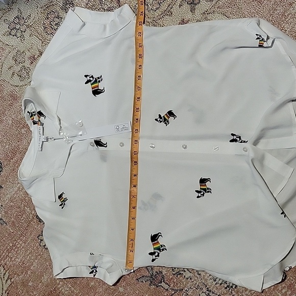 Jane & Delancey White Button Down Cap Sleeve Dog Pride Rayon Blouse Size M - Picture 9 of 11